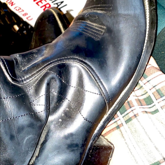 Worn once he didn’t like them so giving them away clean and sanitized - Picture 1 of 3